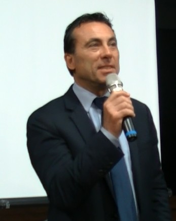 Projet de loi : Y. Foulon veut des médailles pour les policiers méritants (Mais eux, non…)