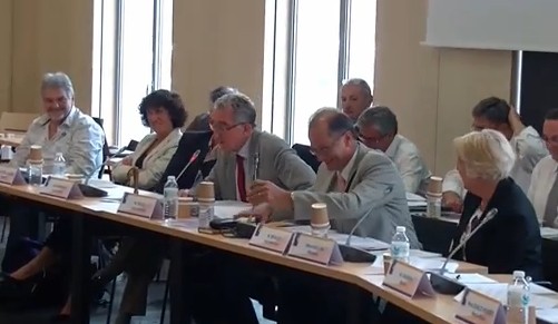 La Teste : Conseil municipal sur le Budget. P. Davet envoie le maire se promener … à l&rsquo;étranger.