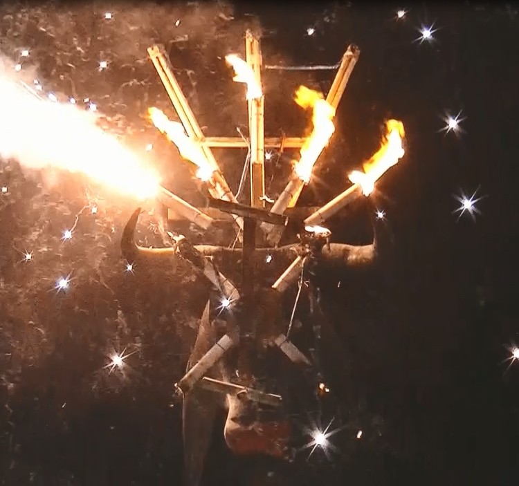 Fêtes de la mer à Taussat : Ambiance village, mannequins en voitures de collection, toro de fuego, et concerts Rock … What else ? (Vidéo)