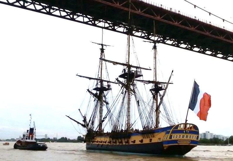Nautisme : Retour de l&rsquo;Hermione, Lacanau Pro, et stages de voile sur le Bassin