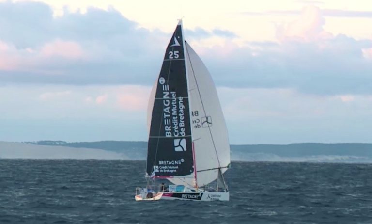(VDO) Nautisme : Quand la Solitaire passe travers la Dune du Pilat…