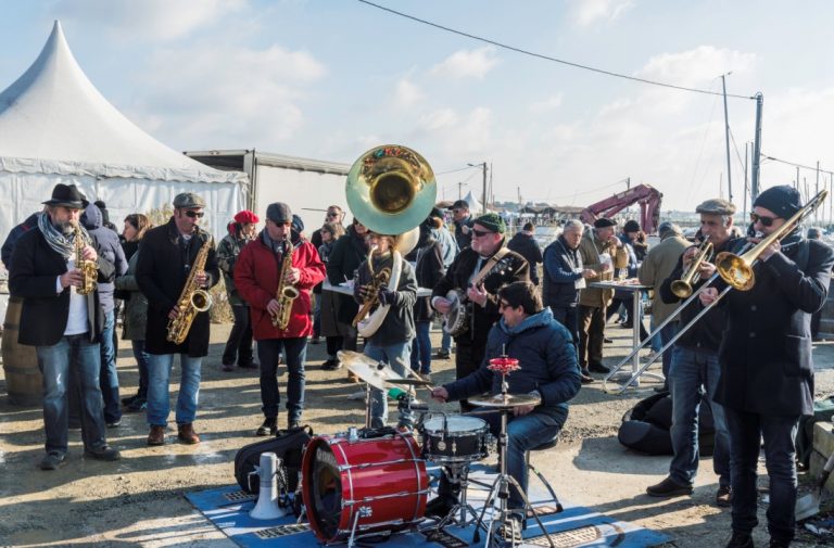 Cabanes-z-en-fête : Froid dehors, chaud devant…