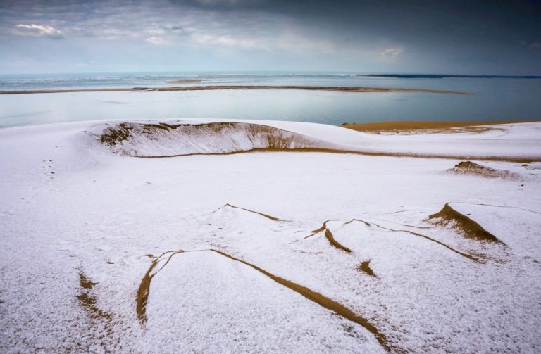 La dune sous la neige, par C. Viala (trop beau…)