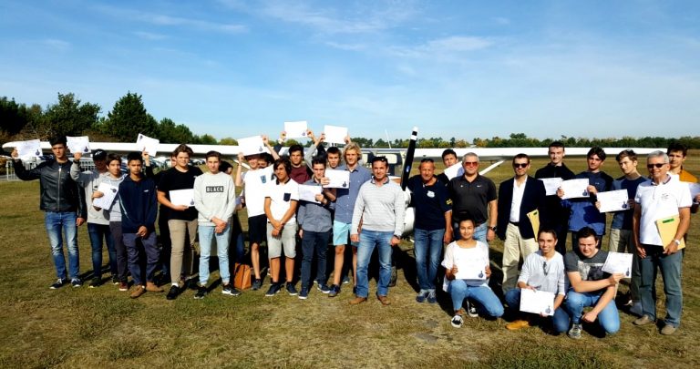 Aviation : Des jeunes et des ailes… (Du sol à la lune)