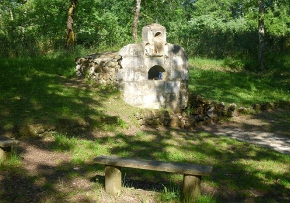 Histoire : La fontaine St Jean et un curé curieux (2/2)