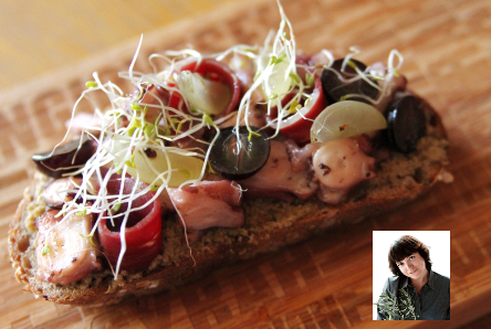 RECETTE DE CUISINE : Tartine au poulpe et raisins