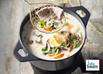 Recette conviviale (et facile) : Fondue d’agneau à la thaïlandaise…